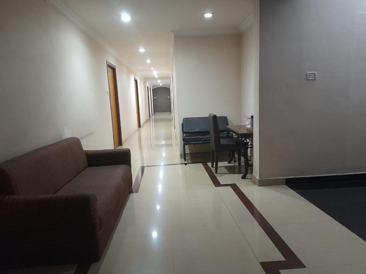 Hotel Dp Oberoi Residency Kochi Exterior foto